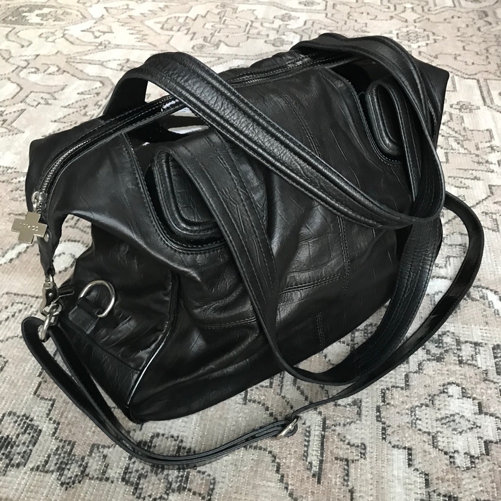Liv + Co Posh City Tote diaper bag